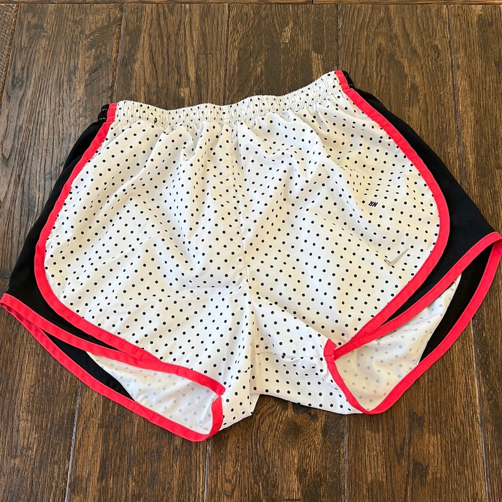 Nike Women’s Dri-Fit running shorts size Small polka dot